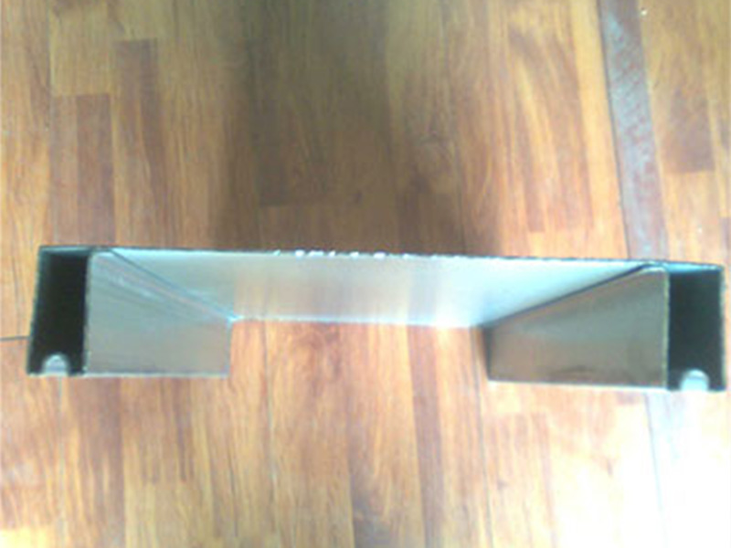 踏板扣板型鋼.jpg 踏板扣板型鋼.jpg